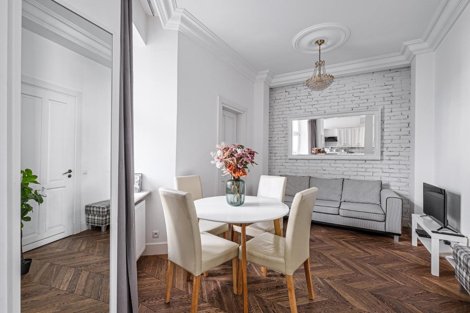 City Center - Cozy And Bright - Dobra 11 Warsaw Luaran gambar